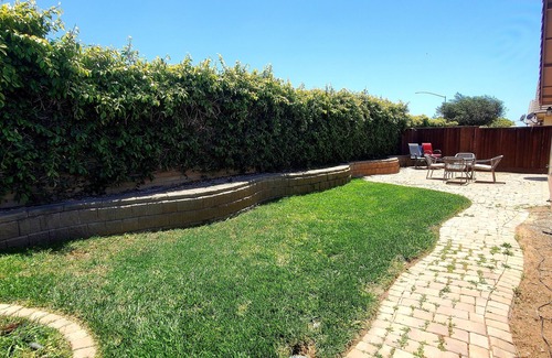 Salinas House | Be Our Guest for 10 at Simply a Spacious Stay