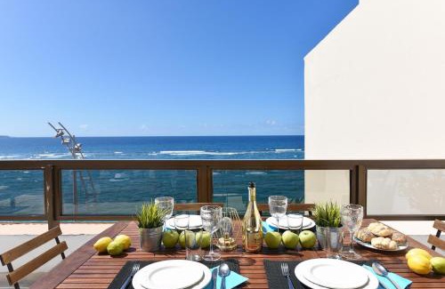 Las Palmas de Gran Canaria Apartment | Beach Apartment La Terraza de Sofia by VillaGranCanaria