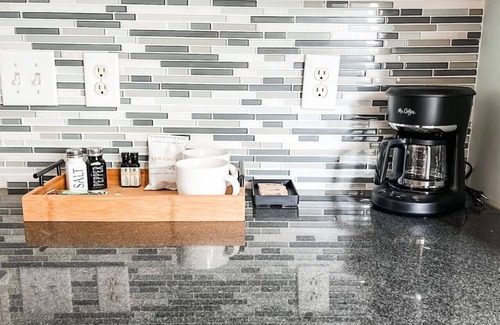 Myrtle Grove House | Beach-a-Holic Getaway! Free Bikes + Garage Parking