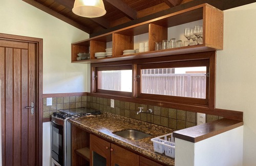 Morrinhos House | Beach access by walkway in front!