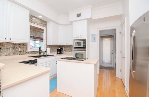 Bradenton Beach House | Beach Access, heated pool, and new spa. Pickleball and playground along the bay!