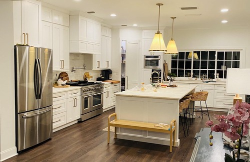 Montrose House | Beach access, in historic Montrose area, directly across from Mobile Bay