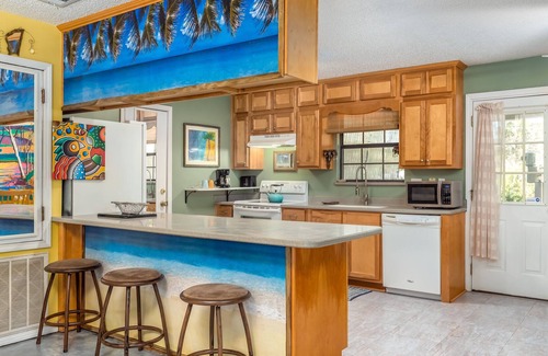 Dauphin Island Apartment | Beach Boho - Pet Friendly! Prime Location Close To The Bird Sanctuary, Bike Path, Billy Goat Hole Boat Launch As Well As The Mobile Bay Ferry! 2 Bedroom Apts by Redawning