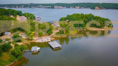 Lake Ozark House | Beach Cabin #1
