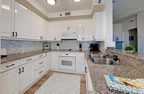 Ono Island Apartment | Beach Colony Towers #9D