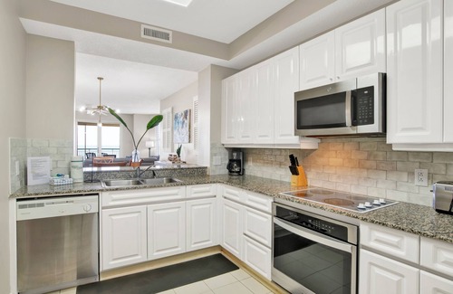 Ono Island Condo | Beach Colony W- Snowbirds: Nov 30-Dec 31 Open*Oceanfront*3 Pools*Pickleball*cvrd Parking