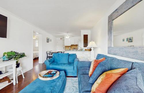Cherry Grove Beach Apartment | Beach Cottages at OD - 11B