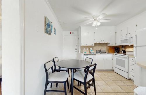 Cherry Grove Beach Apartment | Beach Cottages at OD - 11B