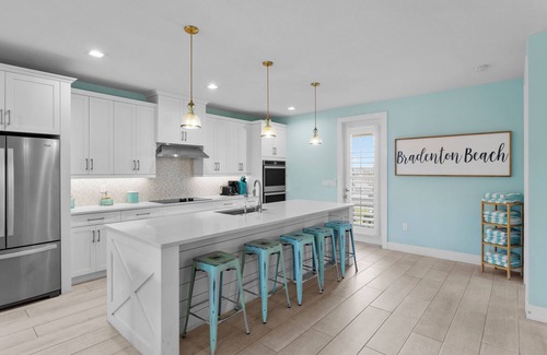 Bradenton Beach House | Beach Daze - 7 bedrooms short walk to beach with private heated pool & spa