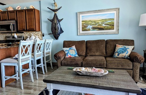 Garden City Condo | Beach Dreams n2nd floor BEST VIEW Watch the waves roll in from the living room.