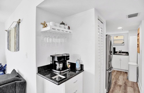 South Pointe Apartment | Beach Escape with Ocean Views and Private Parking!