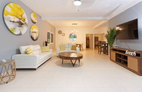 Costa Del Sol Apartment | Beach front Blue Summer Apartment Costa Del Sol