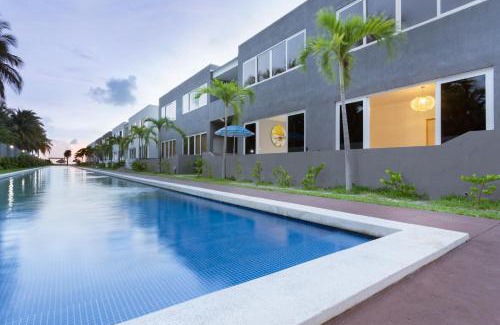 Costa Del Sol Apartment | Beach front Blue Summer Apartment Costa Del Sol