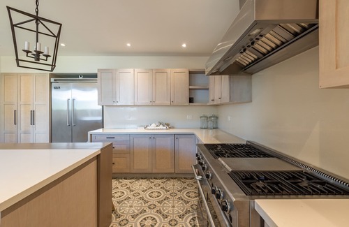 Las Terrenas Ski Chalet | BEACH FRONT- NEW VILLA - for 12 guests -4 rooms. Fully equiped