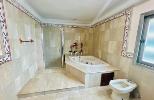 San Geronimo Apartment | Beach Front Penthouse in Exclusive Tower