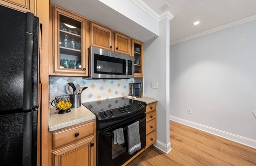 Kiawah Island Villa | Beach Front w/Beautiful Sunsets! Walk to Pools! Amenity Cards! Dog Friendly!