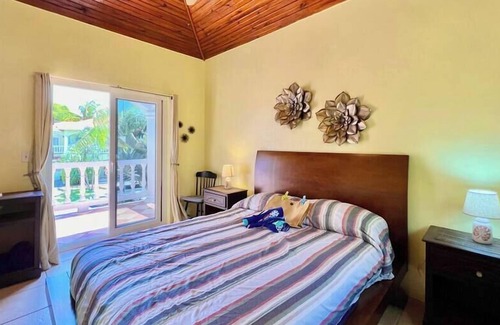 West End Villa | Beach Getaway 6A @ Sunset Villas, West End