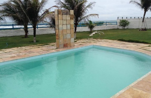 Pecém House | Beach house with pool on the beach