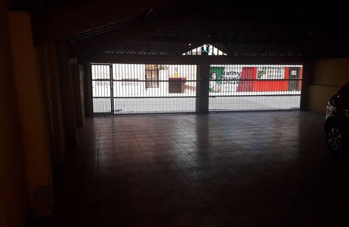 Tupi House | Beach house in gated community with barbecue