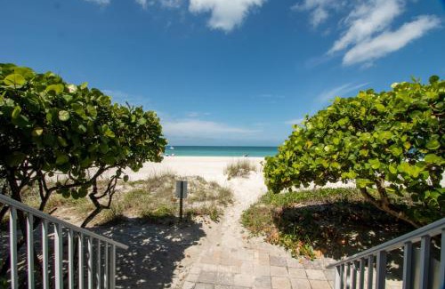 Bradenton Beach House | Beach House Resort 9