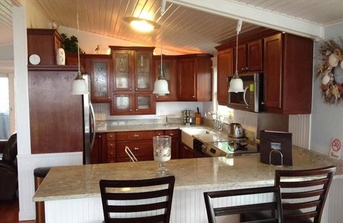 Pine Island Cottage | Beach House with Private Beachfront