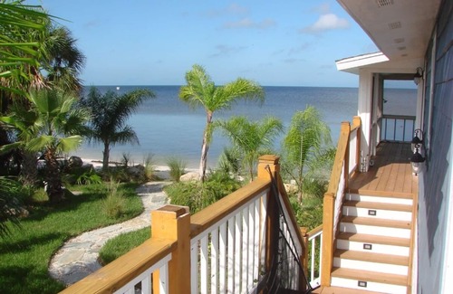 Pine Island Cottage | Beach House with Private Beachfront