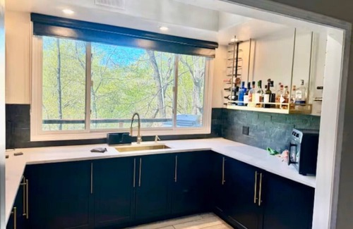 Beach Park House | Beach Park Estate: Chef's Kitchen, Nature, Fitness Room, Naval Base, Beach, Lake