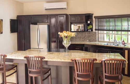 Playa del Carmen Villa | Beach, Pool, Hot Tub, Billiard Room, Arcade equals awesome vacation!