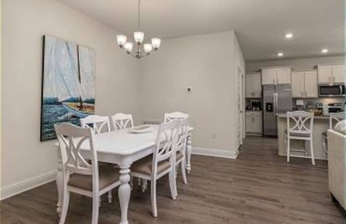 Foley House | Beach - Short Drive - 4 BDR (1K, 3Q); 3 BA; newly constructed house; sleeps 8
