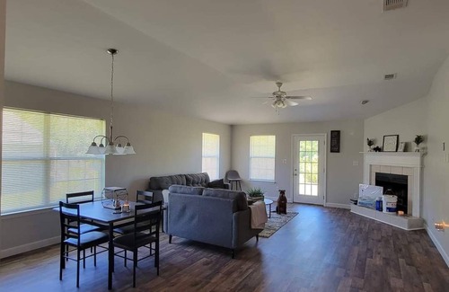 Foley House | Beach, Theme park(OWA), boat launch, shopping