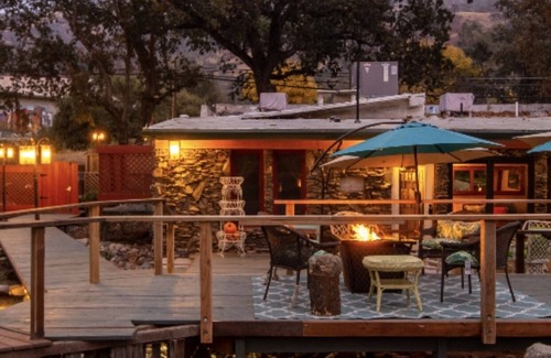 Three Rivers House | Beach to park in 9 min. Most Convenient location to village amenities.