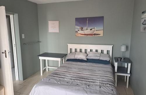 Wavecrest Apartment | Beach Vibes!