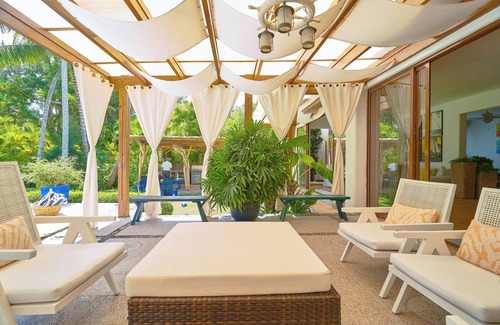 Portillo Villa | Beach Villa in El Portillo Sleeps 12