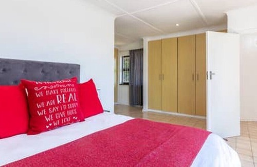 Ballito House | Beach Villa With Pool - Short Walk to the Beach