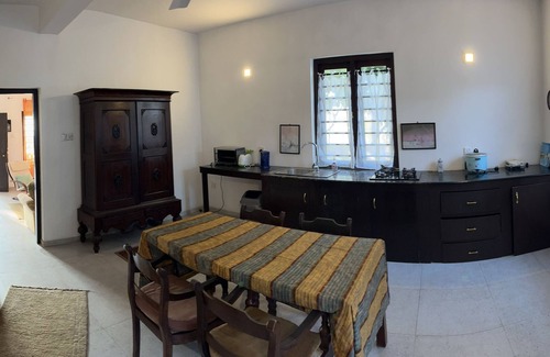 Hikkaduwa Villa | Beach Villa Yang near Hikkaduwa, with Pool and Cook - Semi-detached House