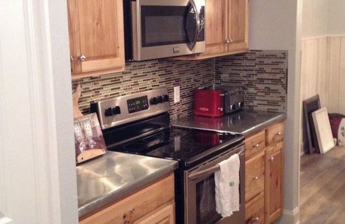 Mount Pleasant Condo | Beachburgh, a cozy coastal retreat on Shem Creek