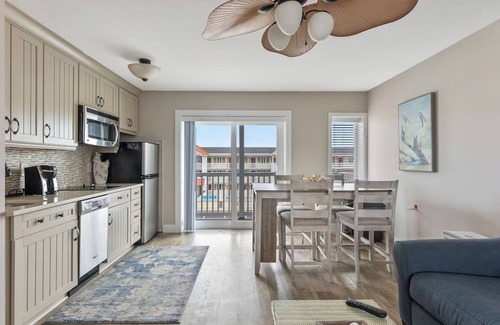 Avalon Resort | Beachcomber Resort 2bedroom/1bath Suite