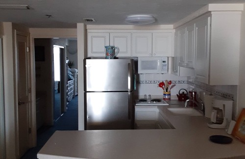 Ortona Park Condo | Beachfront 1-bedroom1 bath 680 squft. condo steps to Daytona Beach