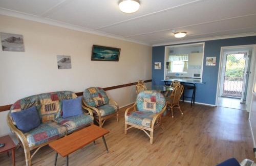 Lake Cathie Apartment | Beachfront 3