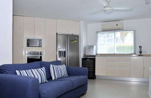 Urb Plenomar House | Beachfront beautiful house with private pool / sleeps 12