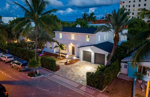 Hollywood House | Beachfront by Boardwalk/Heated Pool/Gameroom - N