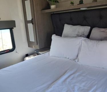 Punta Arenas House | Beachfront Camper, Bahia Turquesa BCS