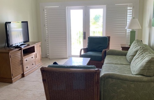 Old Town Resort | BEACHFRONT-Coconut Beach Resort, 7 nights, May 10-17, or May 31-June 7, only.