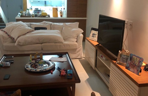 Portogalo House | BEACHFRONT HOUSE WITH 5 SUITES, SWIMMING POOL, CABLE TV AND WIFI.