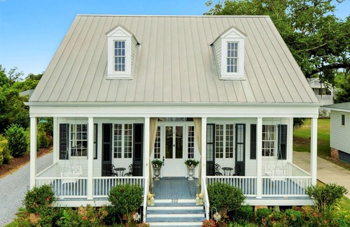 Old Town House | BEACHFRONT IN OLD TOWNE! SLEEPS 12