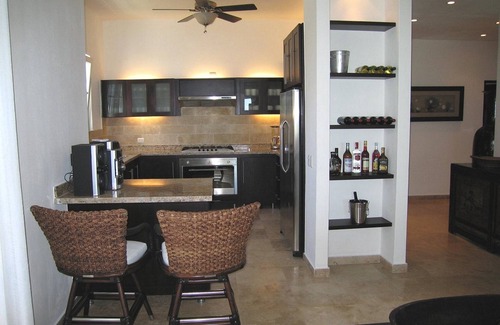 ProCab Apartment | Beachfront, Jacuzzi on terrace, guest-friendly, near all shops/restaurants/bars!