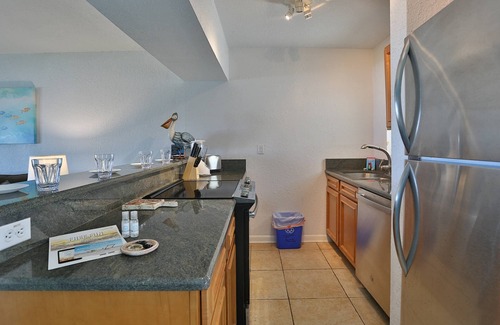 Pass-a-Grille Historic District Condo | Beachfront location on Pass-A-Grille beach.Walking distance to great restaurants and downtown shops.