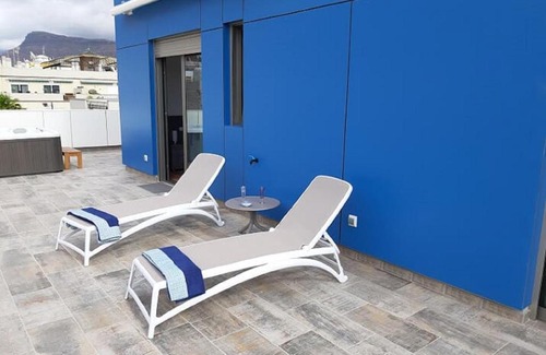 Playa de Mogan Apartment | Beachfront Loft in Puerto de Mogan by El Sirocco