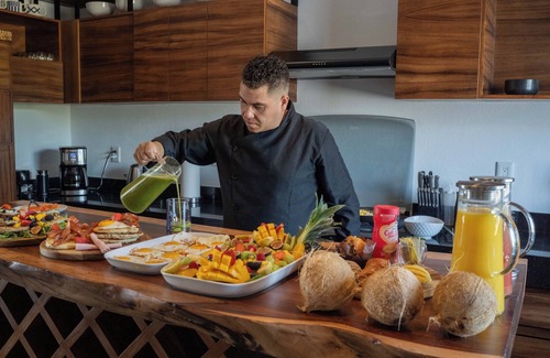 Puerto Morelos Villa | Beachfront Luxury Villa with Pool Chef and Staff