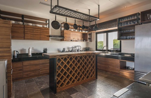 Puerto Morelos Villa | Beachfront Luxury Villa with Pool Chef and Staff